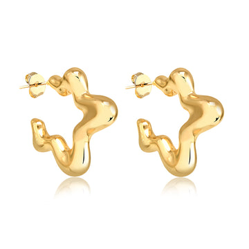 Brinco argola estrela orgânica bold com banho de ouro 18k