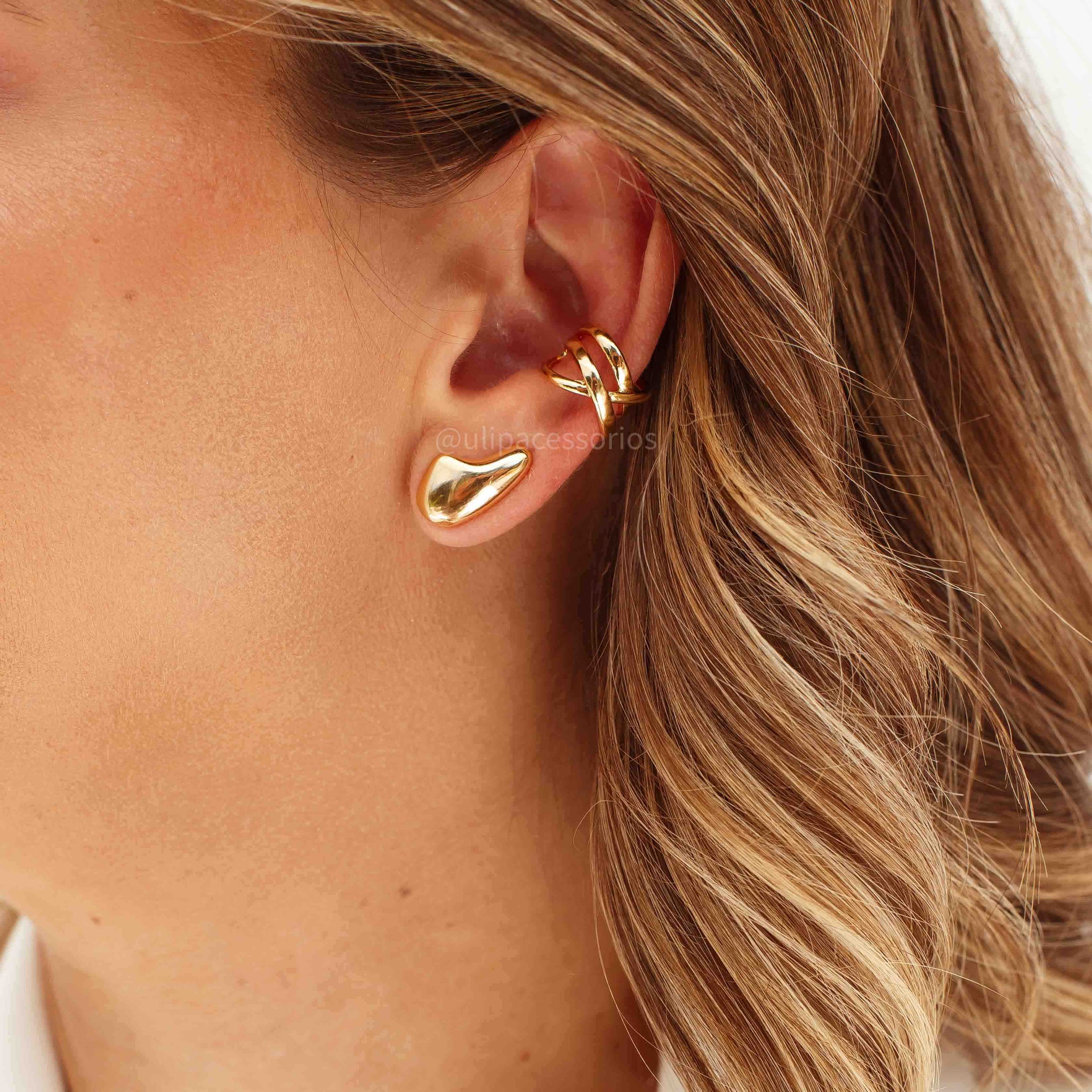 Brinco mini ear cuff orgânico dourado